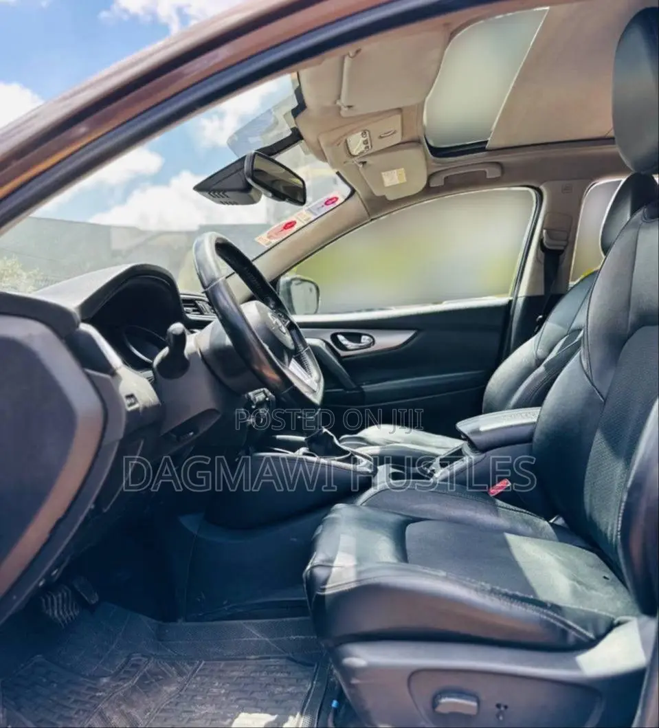Nissan Qashqai 2018 Brown