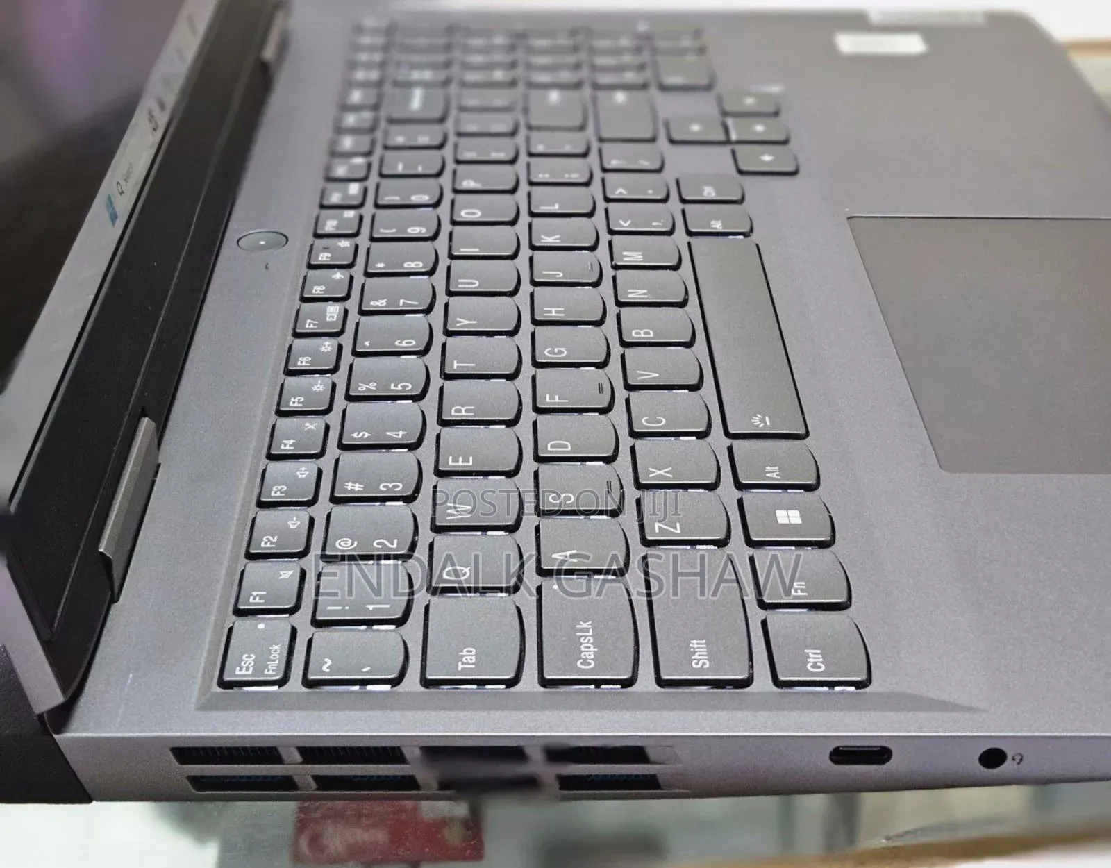 New Laptop Lenovo LOQ 15ARP9 16GB AMD Ryzen 7 SSD 512GB