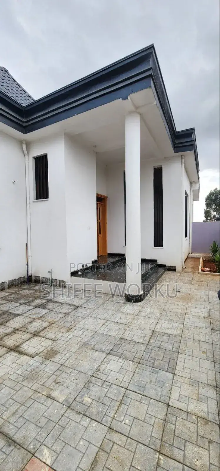Furnished 6bdrm Villa in Tafo Around Ccd, Yeka for sale