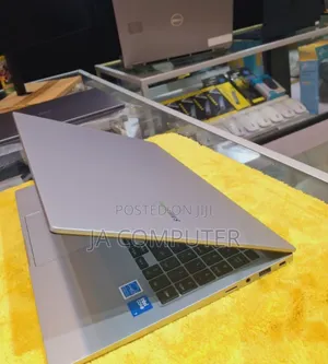 Photo - New Laptop Samsung 16GB Intel Core Ultra 7 SSD 512GB