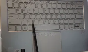 New Laptop Lenovo Yoga 7i 16GB Intel Core I7 SSD 1T