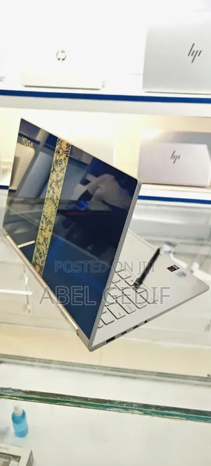 Photo - New Laptop Lenovo Yoga 9i 16GB Intel Core I7 SSD 1T