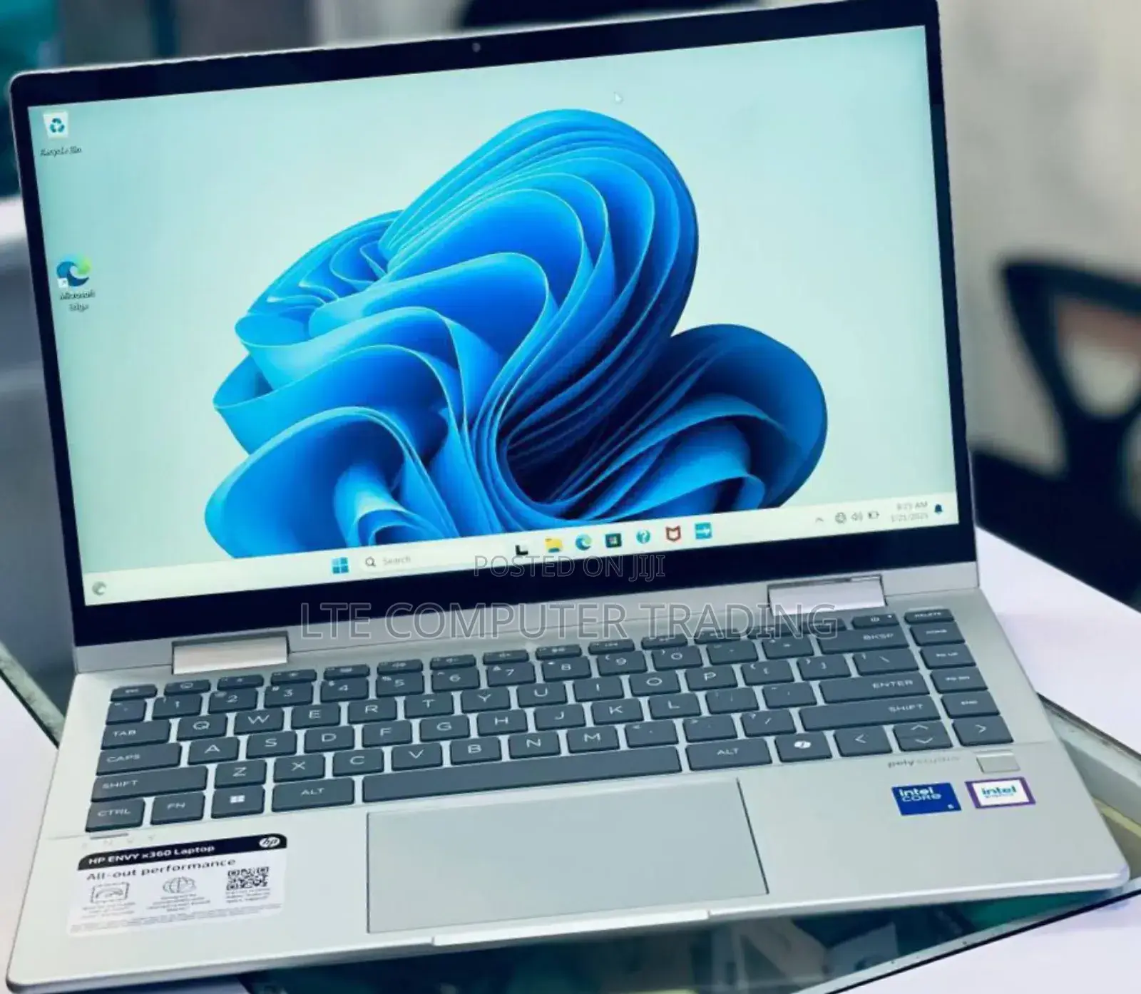 New Laptop HP Envy X360 8GB Intel Core Ultra 5 SSD 1T