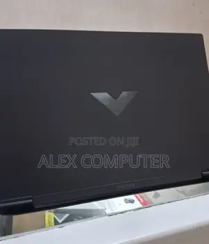 New Laptop HP Victus 15 16GB Intel Core I7 SSD 1T