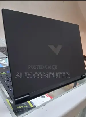 New Laptop HP Victus 15 16GB Intel Core I7 SSD 1T