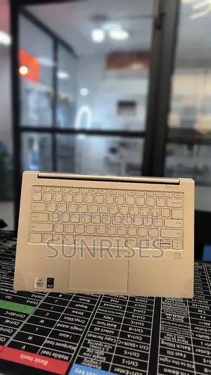 New Laptop Lenovo Yoga 9i 16GB Intel Core I7 SSD 1T