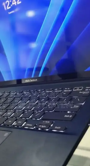 Photo - New Laptop Asus 16GB Intel Core I7 SSD 512GB