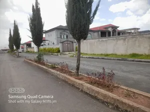 6bdrm Apartment in Roseta Real State, Yeka for sale