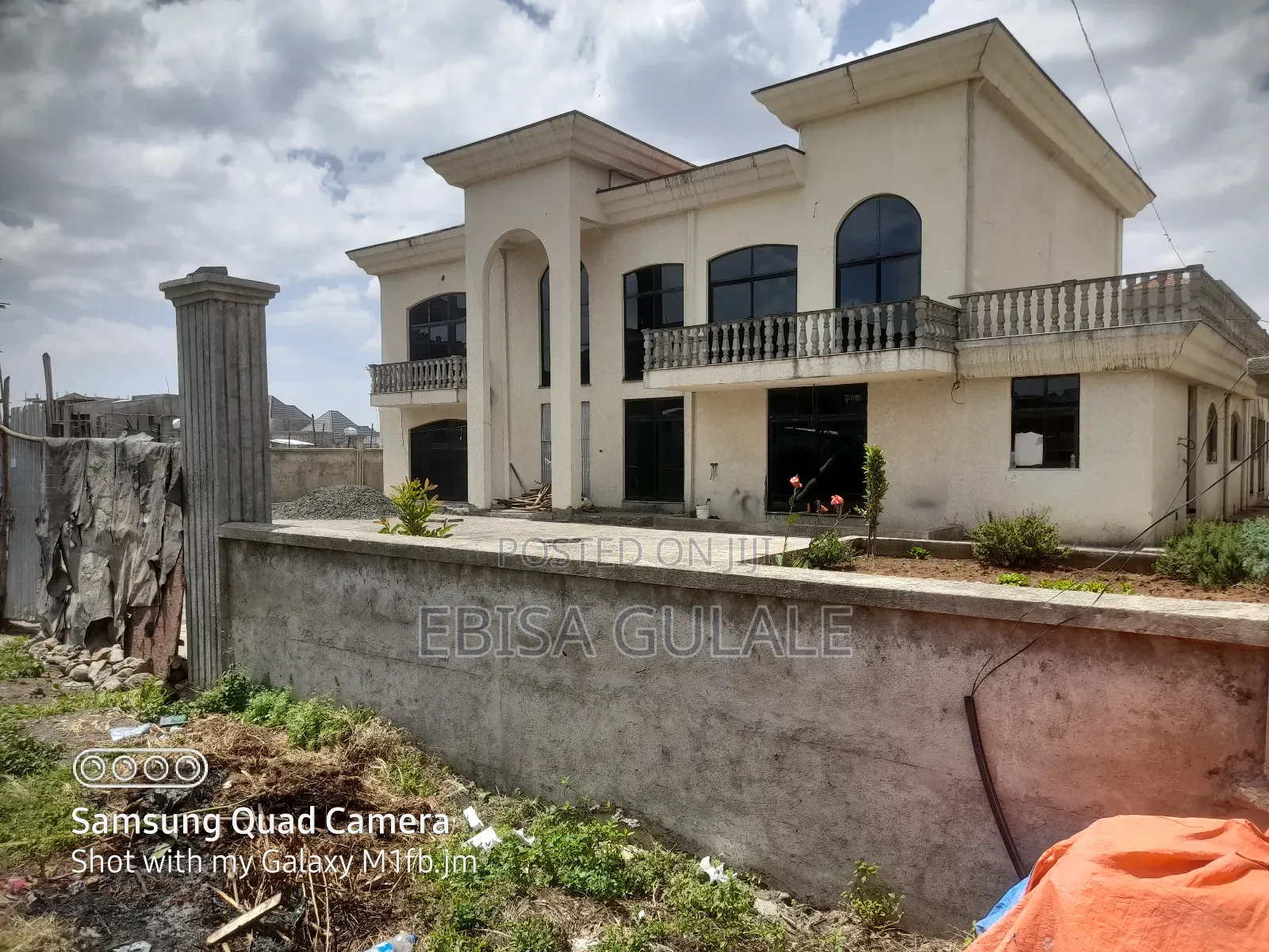 5bdrm Apartment in Roseta Real State, Yeka for sale