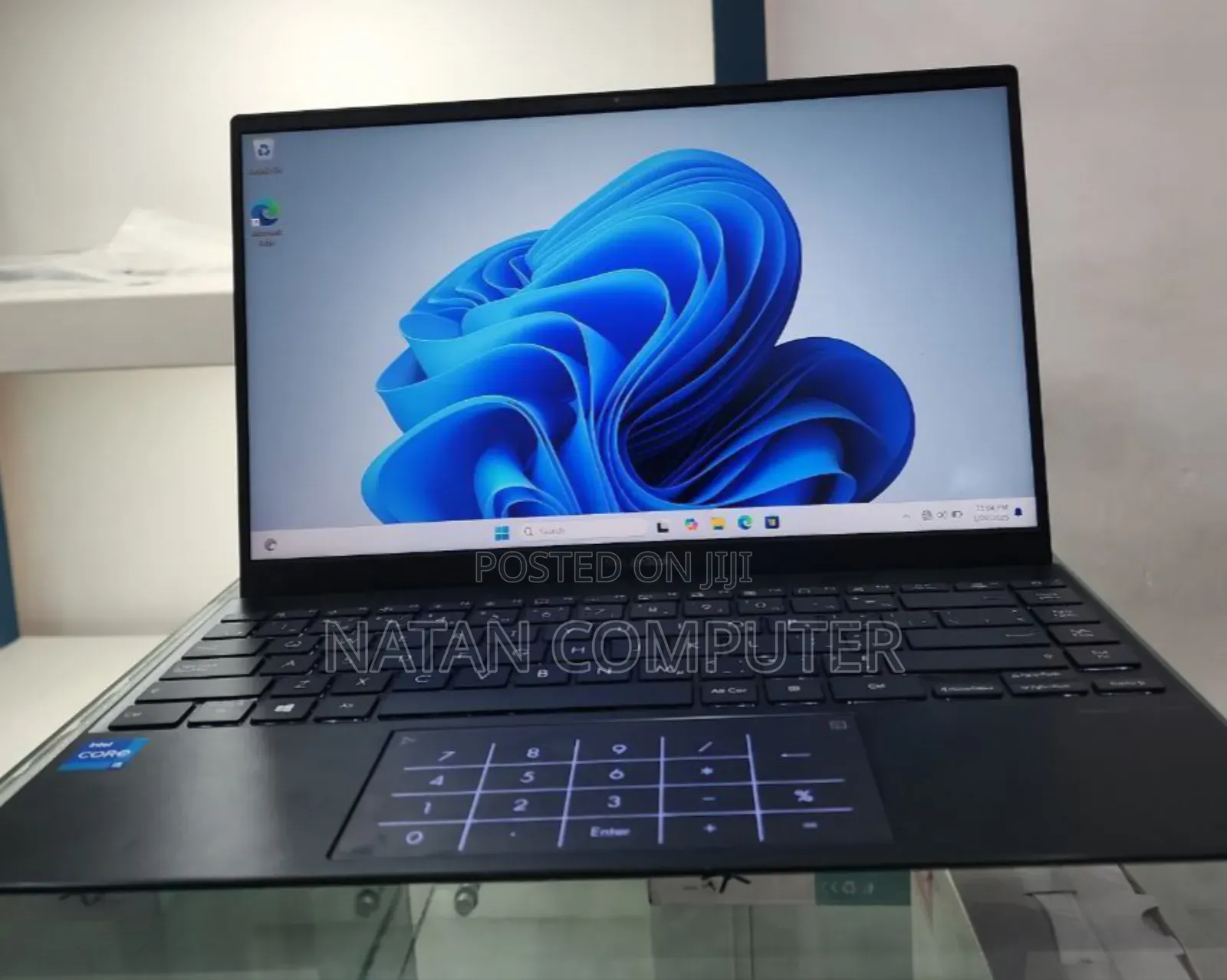 New Laptop Asus ZenBook UX303UA 8GB Intel Core I5 SSD 512GB