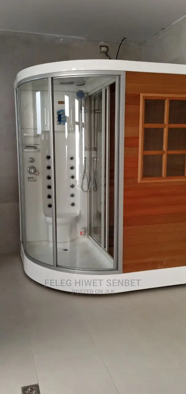 7bdrm House in አአ, Bole for Sale