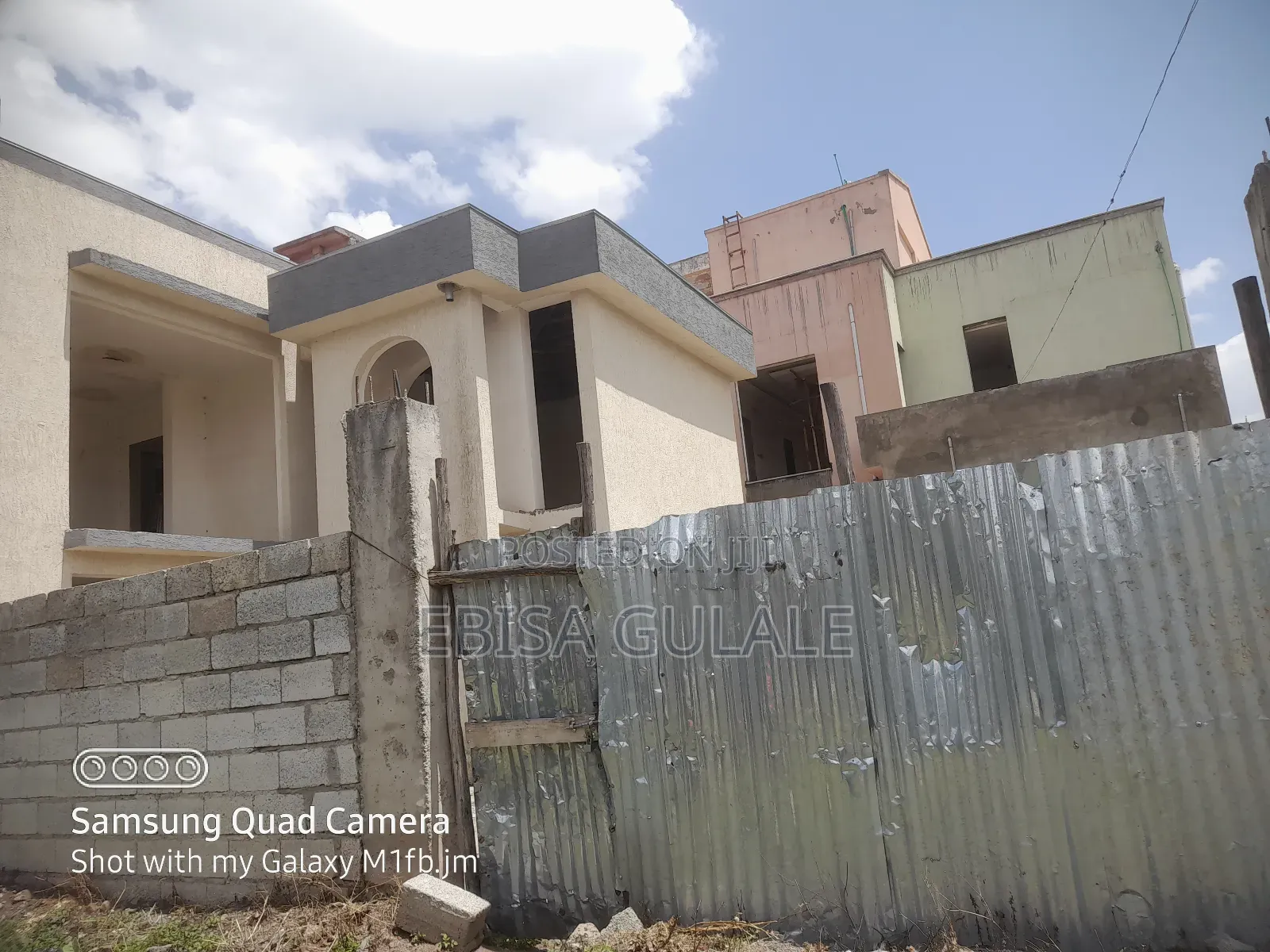 5bdrm Farm House in Roseta Real State, Yeka for sale