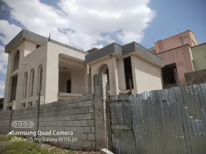 5bdrm Farm House in Roseta Real State, Yeka for sale