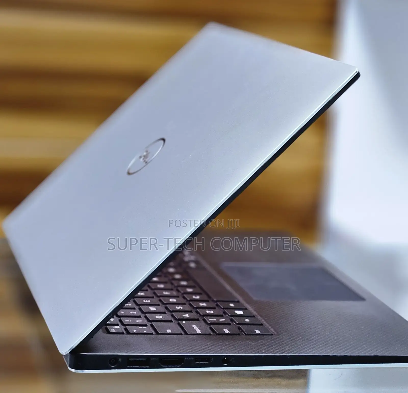 New Laptop Dell XPS 15 16GB Intel Core I7 SSD 512GB