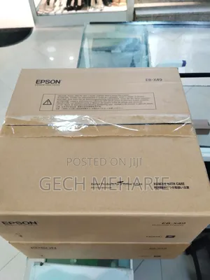 Brand New Epson Projector With Manual Cd and Carton