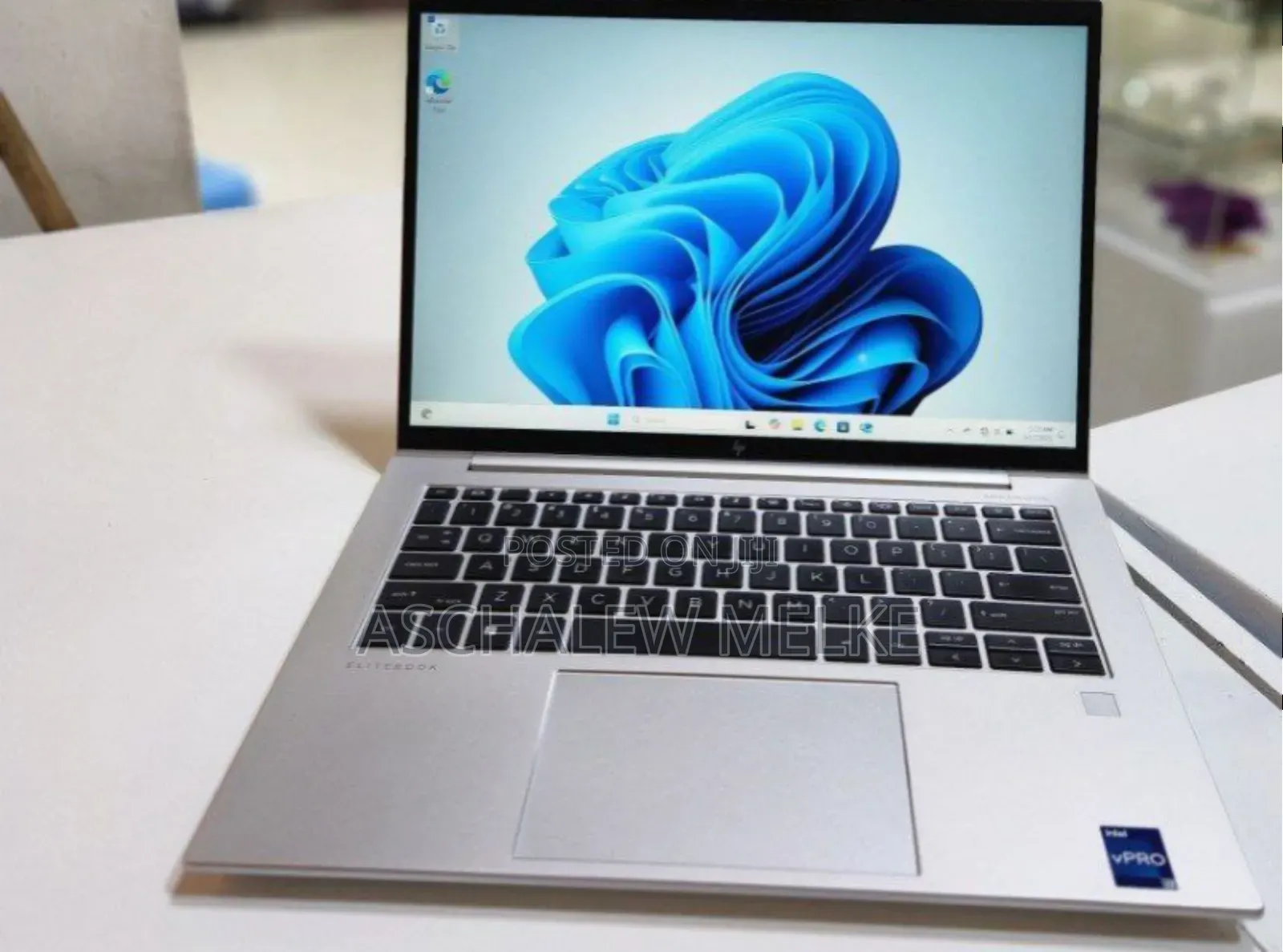 New Laptop HP EliteBook 840 10 16GB Intel Core I7 SSD 1T