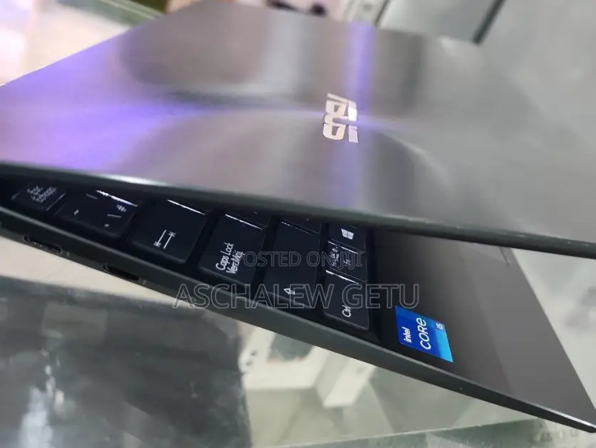 New Laptop Asus ZenBook UX32VD 8GB Intel Core I5 SSD 512GB