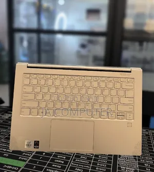 New Laptop Lenovo Yoga 9i 16GB Intel Core I7 SSD 512GB