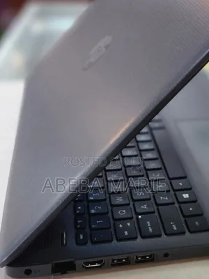 New Laptop HP Stream Notebook 8GB Intel Core I7 SSD 512GB