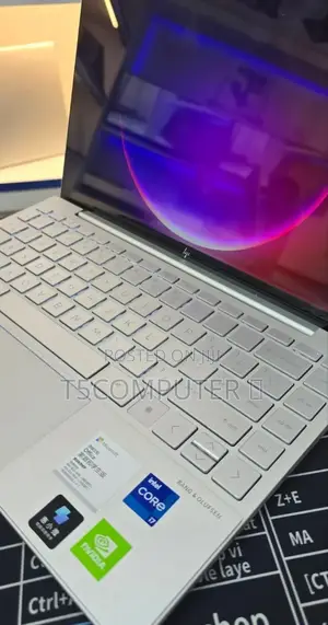 Photo - New Laptop HP 16GB Intel Core I7 SSD 1T