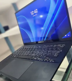 New Laptop Asus Zenbook 14 UX434 16GB Intel Core I7 SSD 512GB