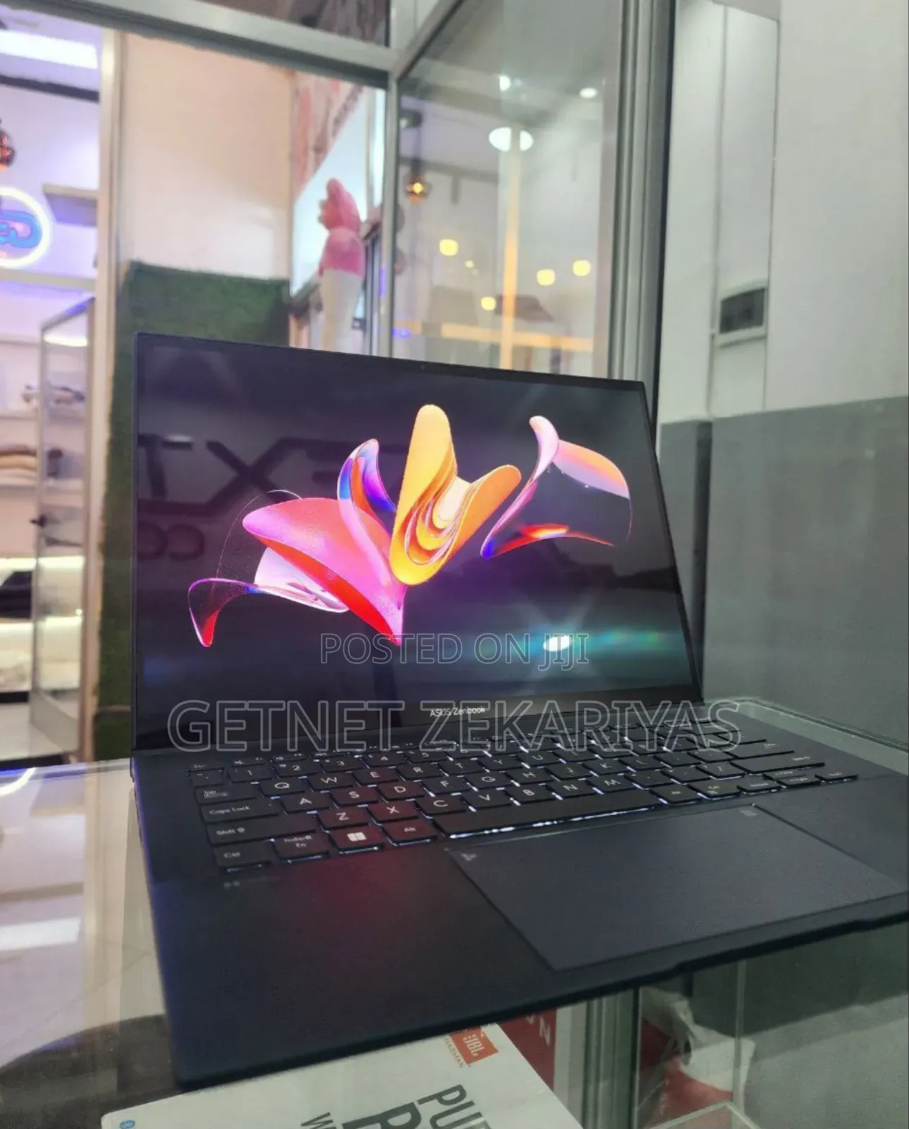 New Laptop Asus Zenbook 14 UX434 16GB Intel Core I7 SSD 512GB