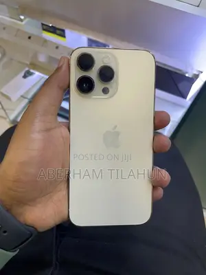 Photo - Apple iPhone 14 Pro Max 512 GB Gold