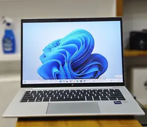 New Laptop HP EliteBook 840 10 16GB Intel Core I7 SSD 512GB