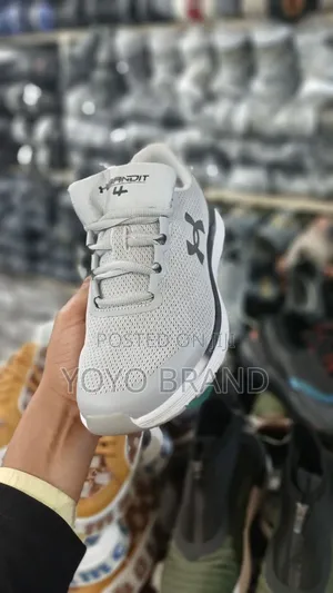 Under Armour Fashion Shoes