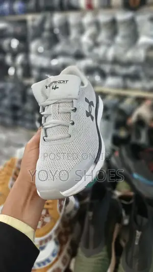 Under Armour Fashion Shoes