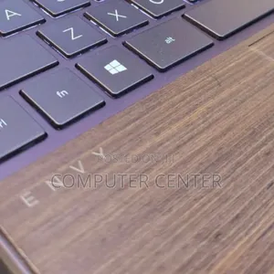 New Laptop HP Envy 13 16GB Intel Core I7 SSD 512GB