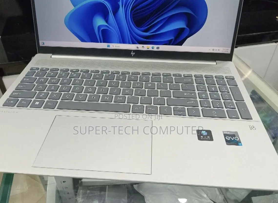 New Laptop HP Pavilion 15 16GB Intel Core I7 SSD 1T