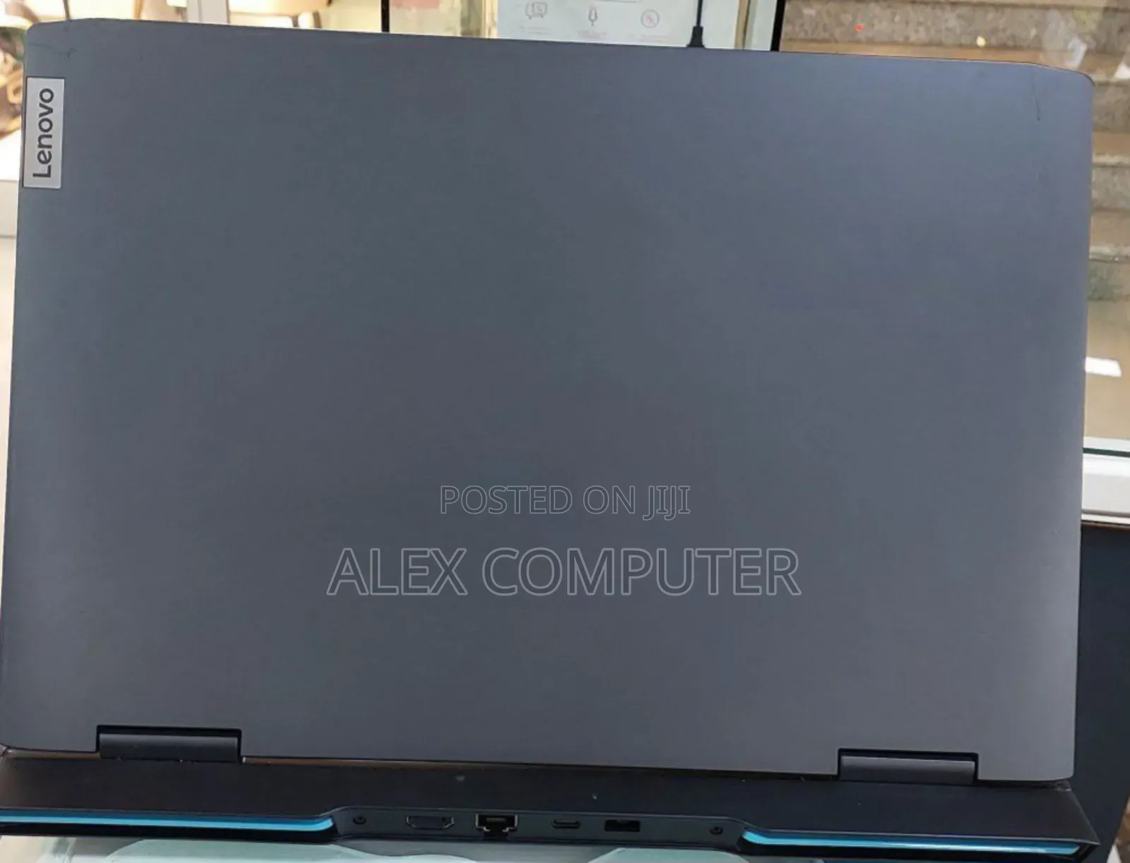 New Laptop Lenovo LOQ 15IRH8 16GB AMD Ryzen 5 SSD 512GB