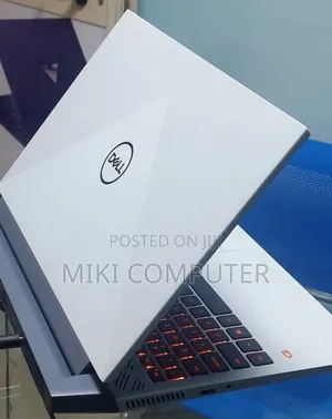 New Laptop Dell G15 5511 16GB AMD Ryzen 5 SSD 512GB