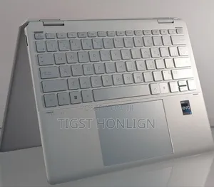 New Laptop HP Spectra 13 16GB Intel Core I5 SSD 1T