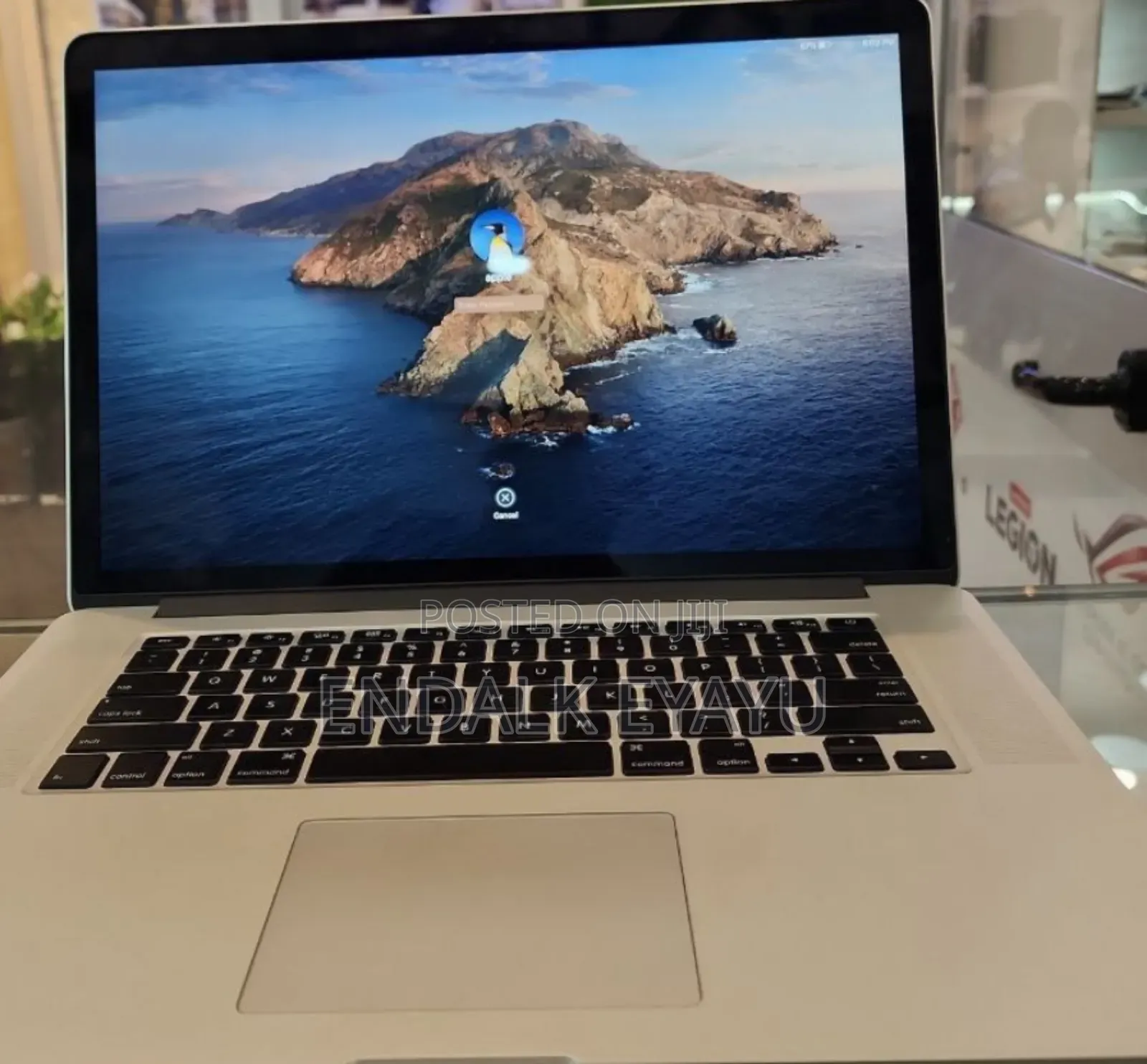 New Laptop Apple MacBook Pro 2011 8GB Intel Core I5 SSD 320GB