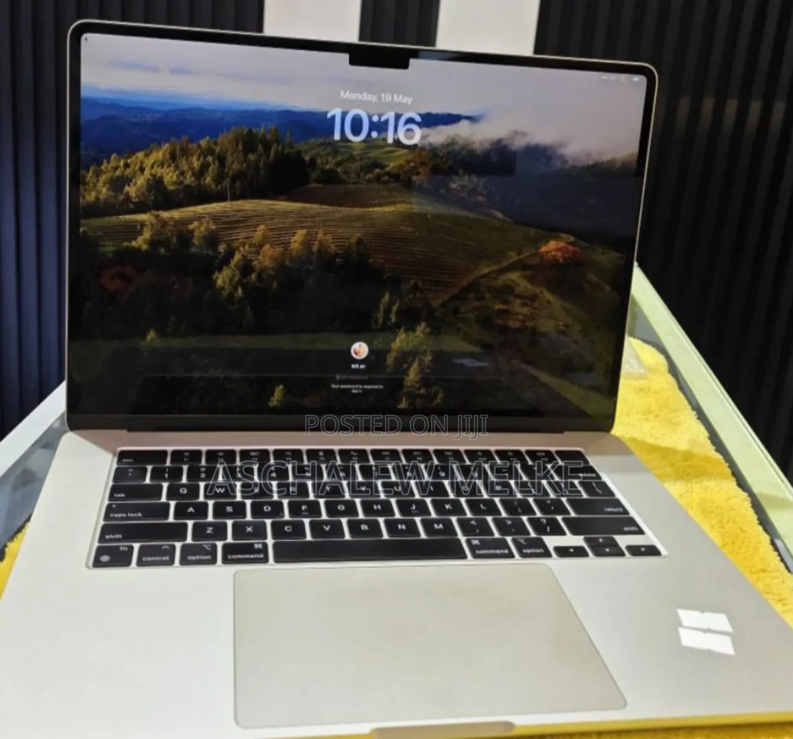 New Laptop Apple MacBook Air 2024 M3 15-Inch 16GB Apple M3 SSD 512GB