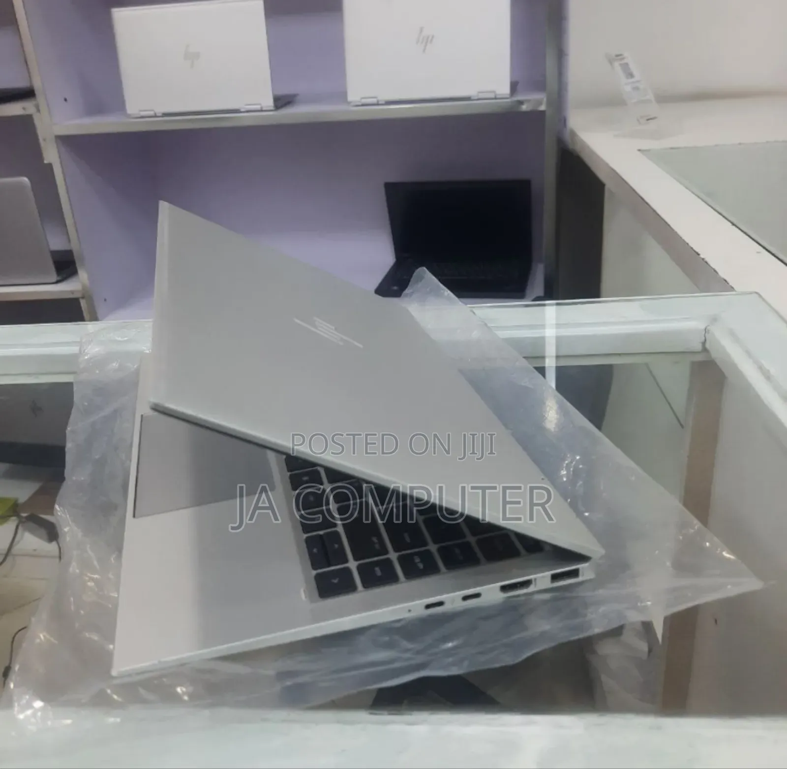 New Laptop HP EliteBook X360 1040 G7 16GB Intel Core I7 SSD 512GB