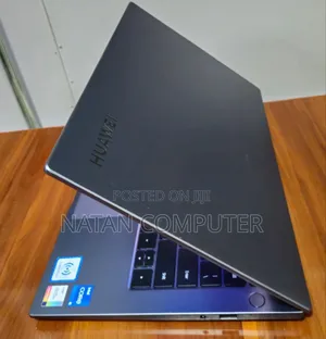 New Laptop Huawei MateBook 13 WRT-W29E 8GB Intel Core I5 SSD 512GB