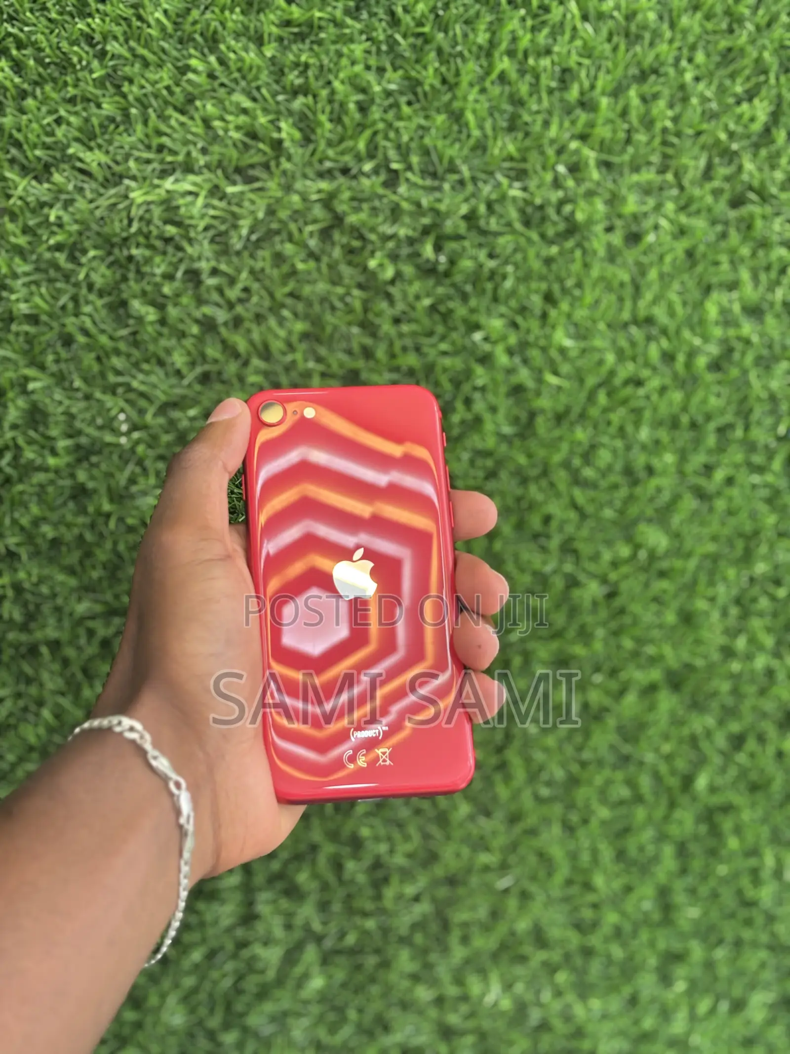 Apple iPhone SE (2020) 64 GB Red