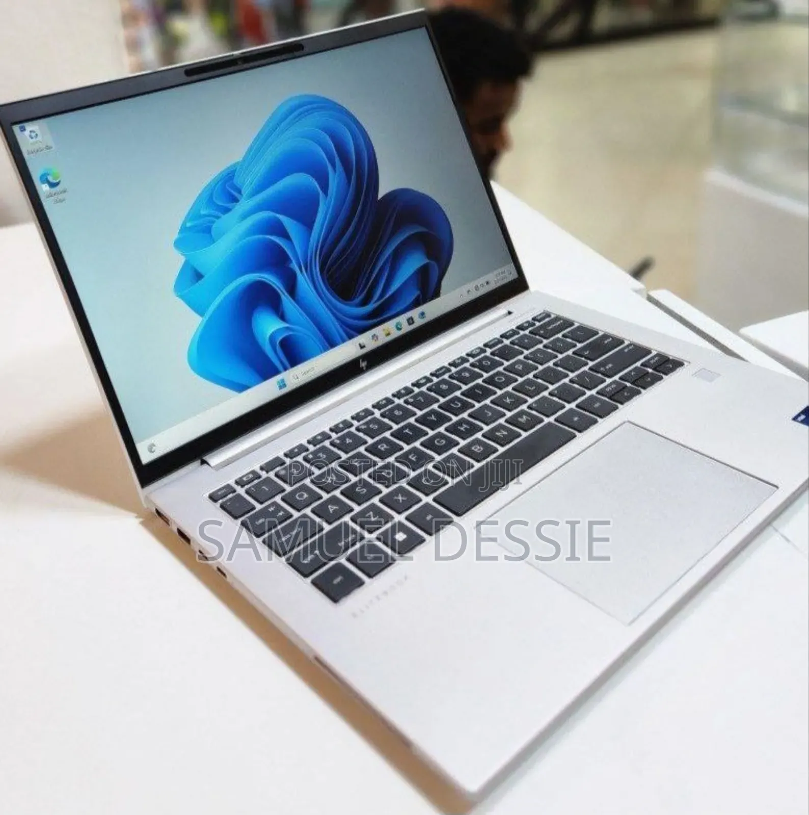New Laptop HP EliteBook 840 10 16GB Intel Core I7 SSD 512GB