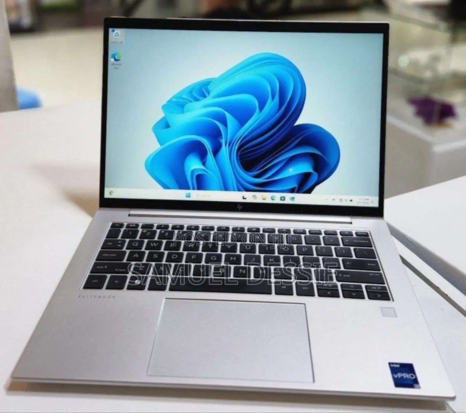 New Laptop HP EliteBook 840 10 16GB Intel Core I7 SSD 512GB