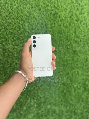 Photo - Samsung Galaxy S22 5G 128 GB White