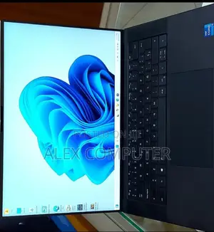 New Laptop Dell XPS 15 16GB Intel Core I7 SSD 1T