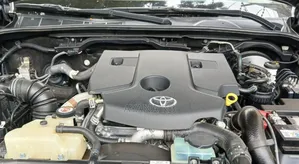 Toyota Fortuner 2022 Gray