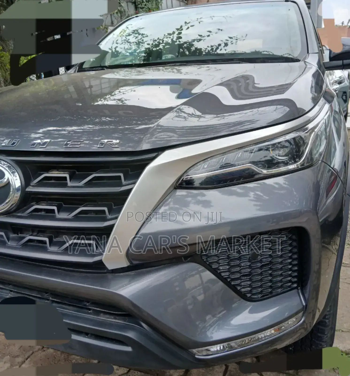 Toyota Fortuner 2022 Gray