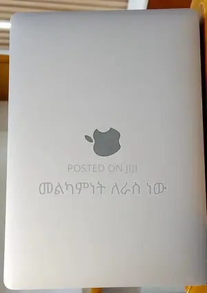 New Laptop Apple MacBook Pro 2022 M2 8GB Apple M2 SSD 256GB