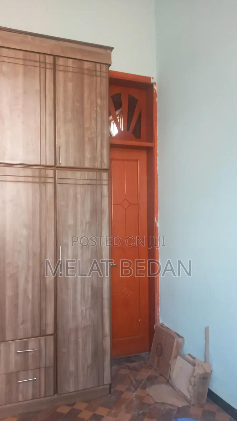 10bdrm House in Adama for rent