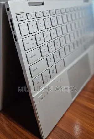 New Laptop HP Envy X360 8GB Intel Core I7 SSD 512GB