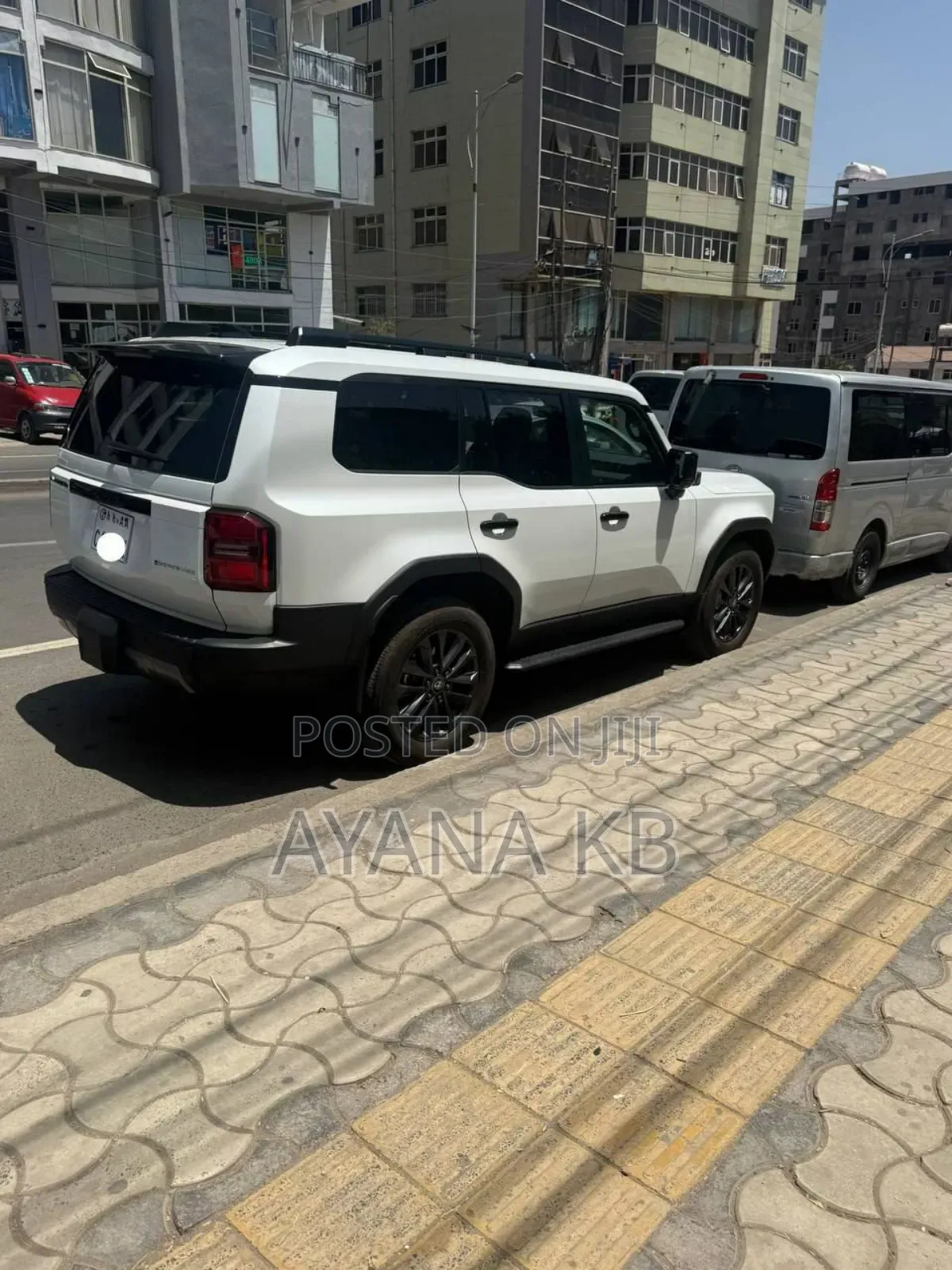 Toyota Land Cruiser Prado 2024 White